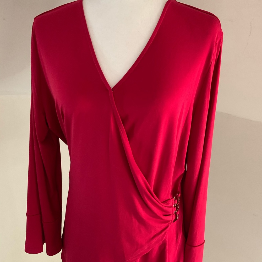 Beautiful Red long sleeves blouse